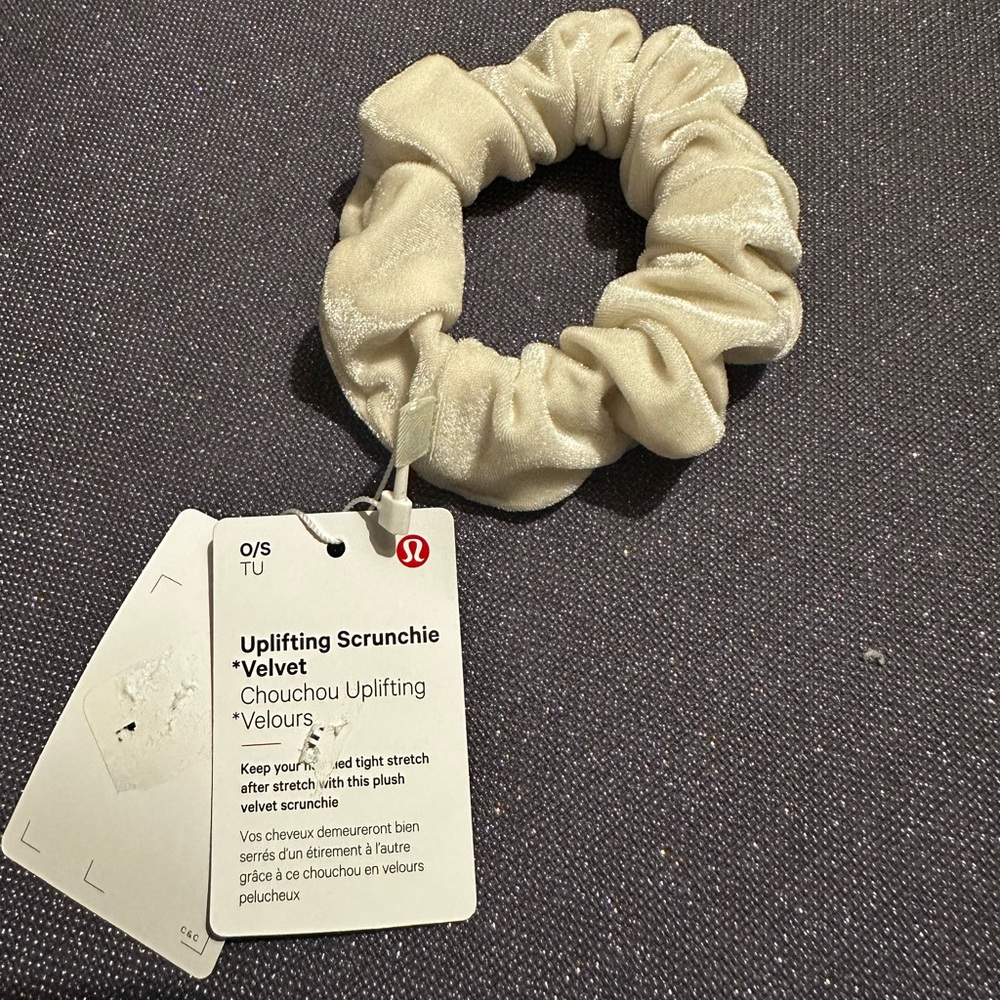 NWT Velvet Uplifting Scrunchie